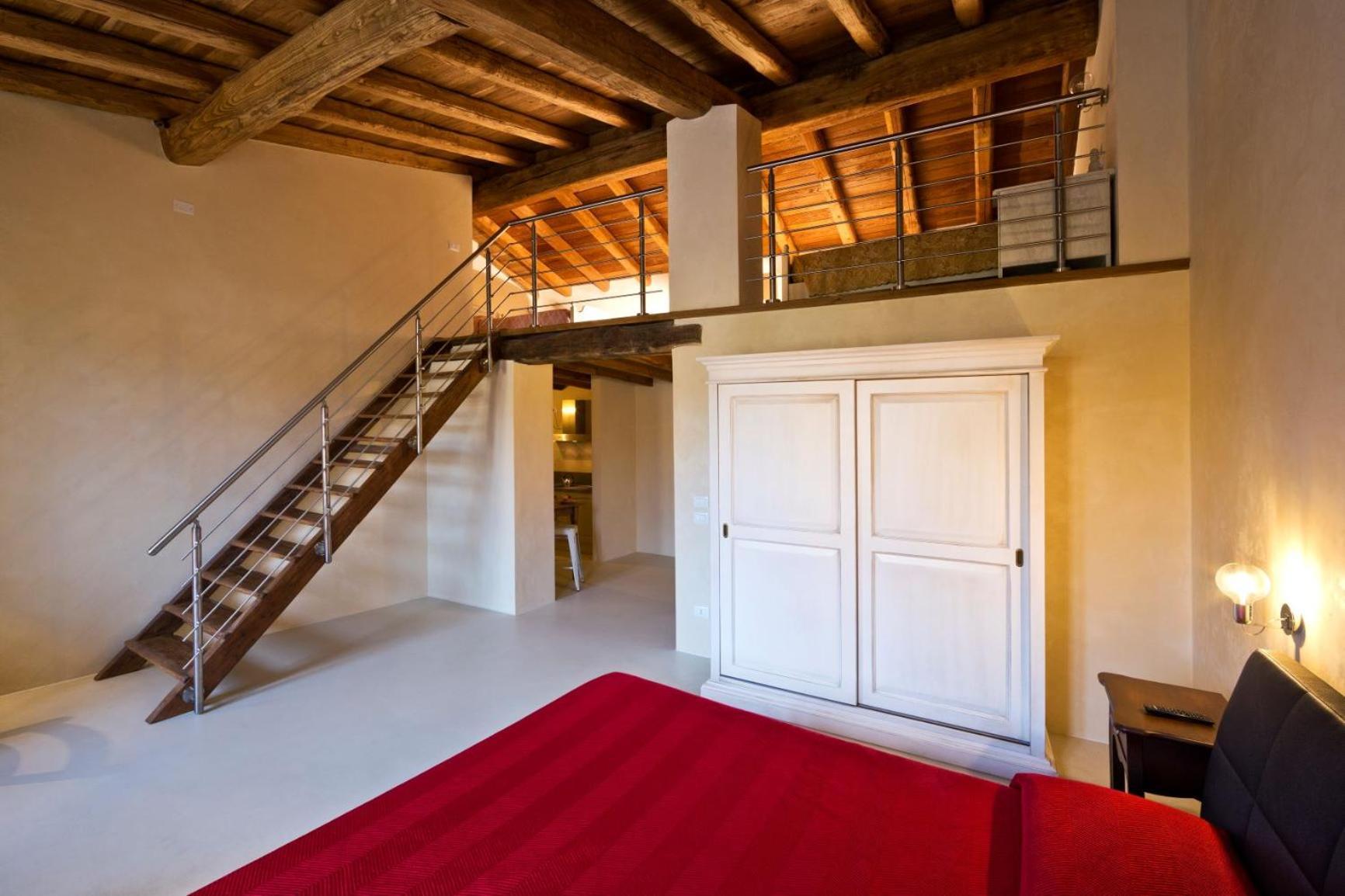 Pratello Farm stay *